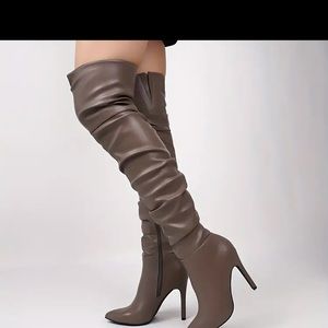 Elevated Style Stiletto Heeled Boots; Sleek Pointed Toe, Easy Zip, Solid Color O